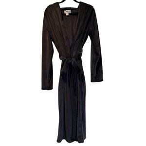 Nordstrom Lingerie cozy, soft, furry, hooded Robe size Medium